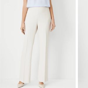NWT Ann Taylor side zip trouser pant in fluid crepe - ivory whisper 4P